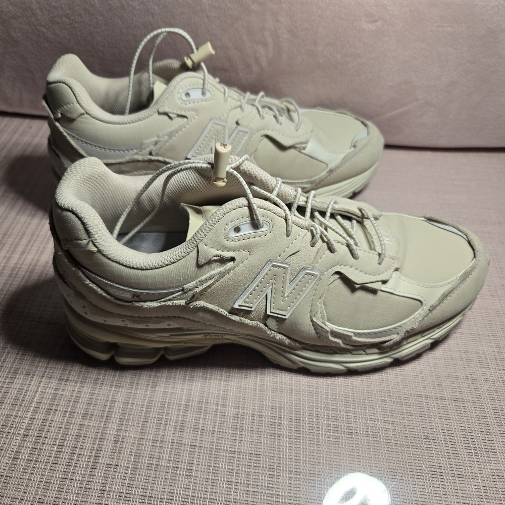 M2002RDQ New Balance 2002R Protection Pack Sandstone, M Size 8, W Size 9.5